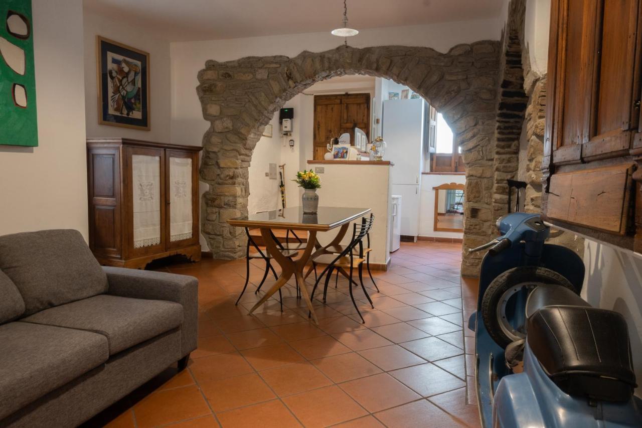 La Casa Di Penelope & Cirene Bed & Breakfast Pietrapertosa Exterior photo